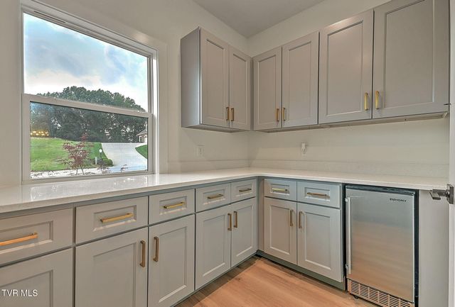 1116 Mountain Vista Pvt Drive, Bristol, TN 37620