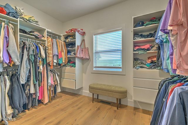 1116 Mountain Vista Pvt Drive, Bristol, TN 37620