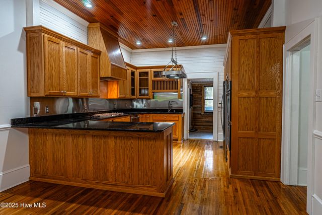 505 N Madison Street, Whiteville, NC 28472