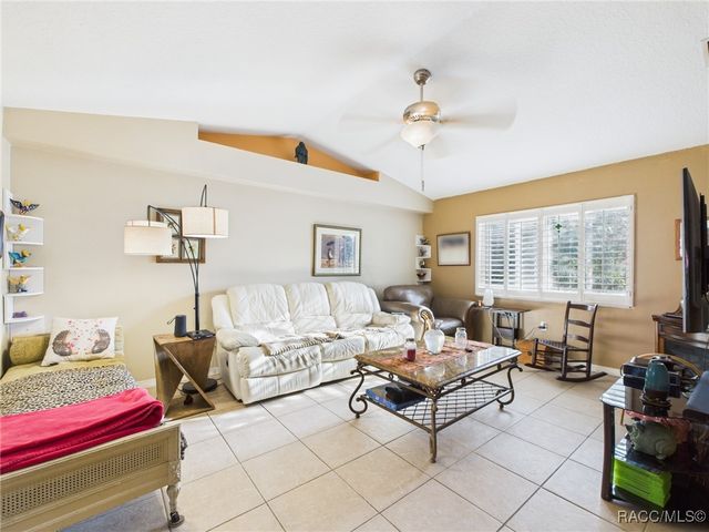 5525 N Watergap Point, Crystal River, FL 34428