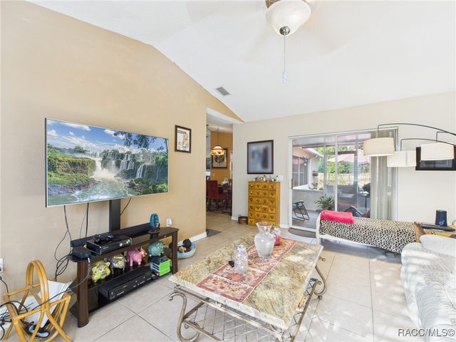 5525 N Watergap Point, Crystal River, FL 34428