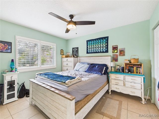 5525 N Watergap Point, Crystal River, FL 34428