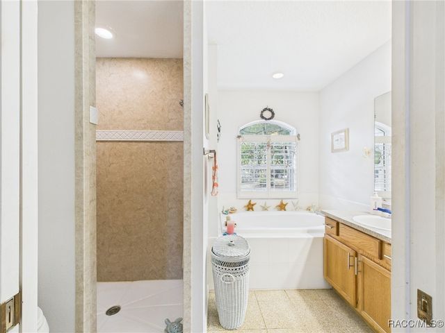 5525 N Watergap Point, Crystal River, FL 34428