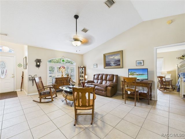 5525 N Watergap Point, Crystal River, FL 34428