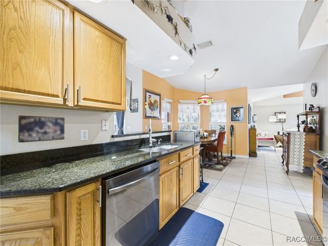 5525 N Watergap Point, Crystal River, FL 34428