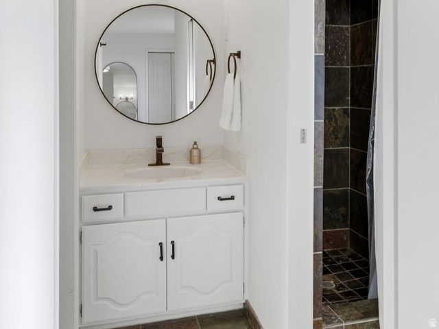 2092 E 11270 S, Sandy, UT 84092