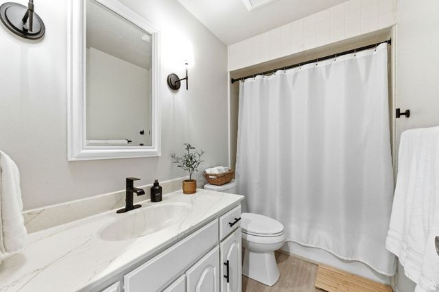 2092 E 11270 S, Sandy, UT 84092