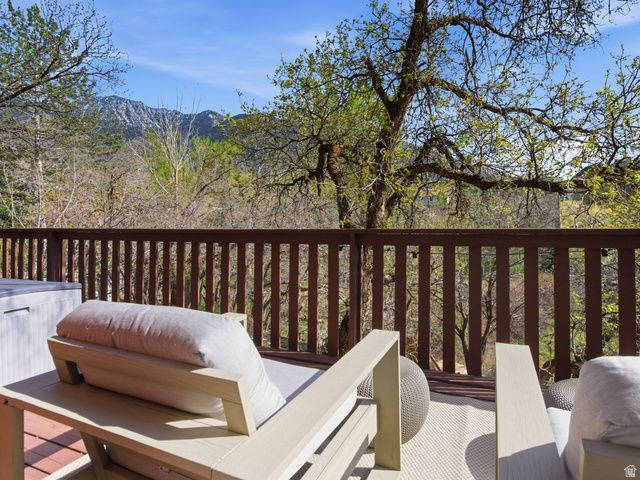 2092 E 11270 S, Sandy, UT 84092