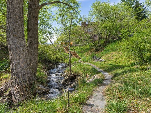 2092 E 11270 S, Sandy, UT 84092