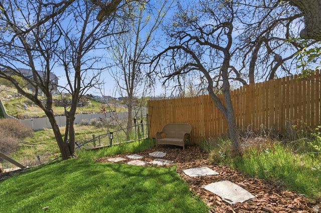 2092 E 11270 S, Sandy, UT 84092