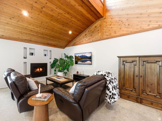 2092 E 11270 S, Sandy, UT 84092