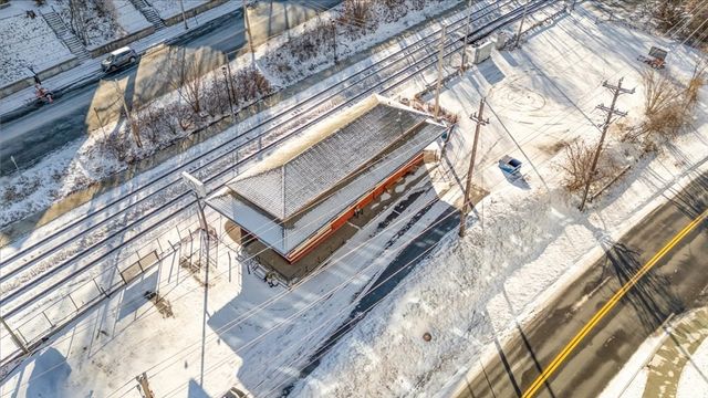 30 Railroad Ave, Haverhill, MA 01835