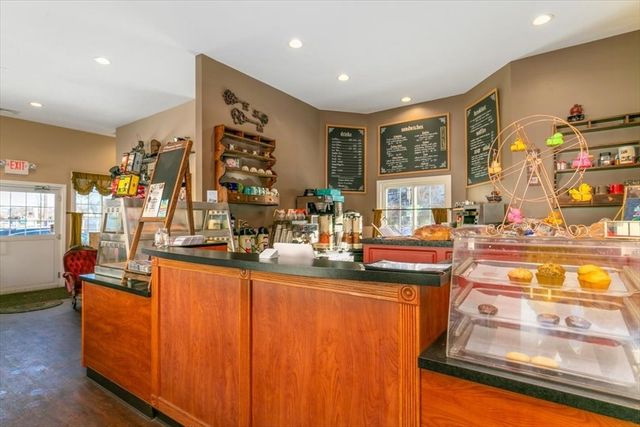 30 Railroad Ave, Haverhill, MA 01835