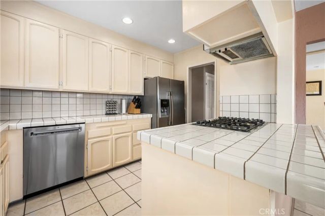 3141 San Anseline, Long Beach, CA 90808