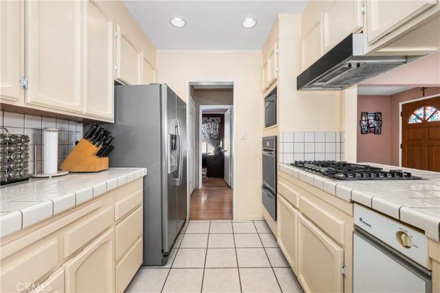 3141 San Anseline, Long Beach, CA 90808