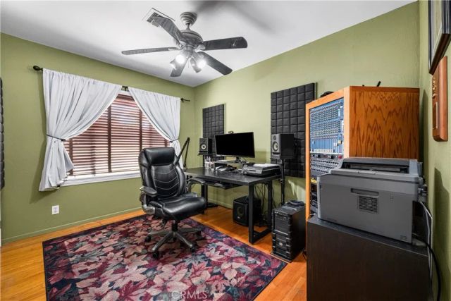 3141 San Anseline, Long Beach, CA 90808