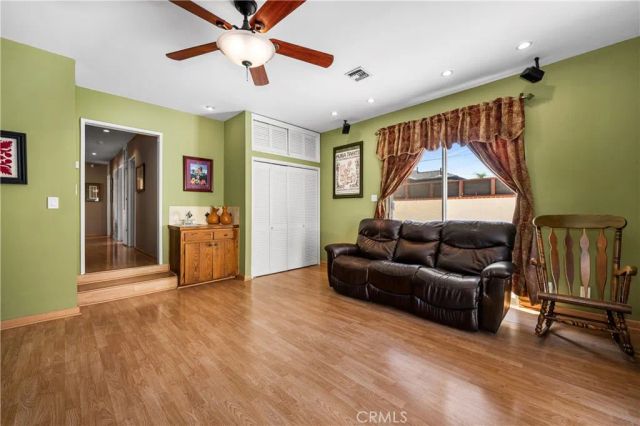 3141 San Anseline, Long Beach, CA 90808