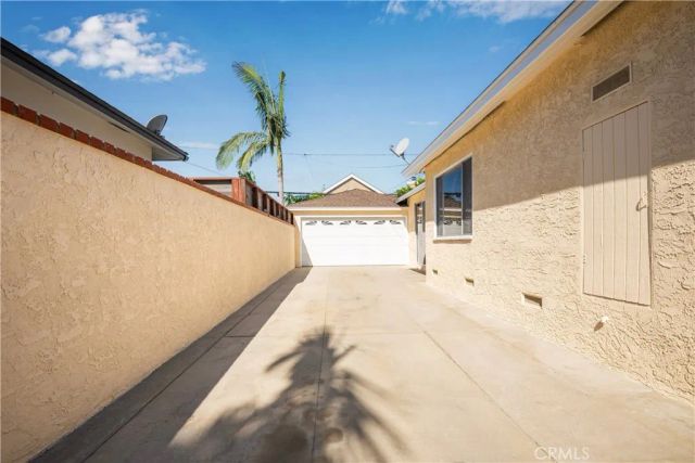 3141 San Anseline, Long Beach, CA 90808