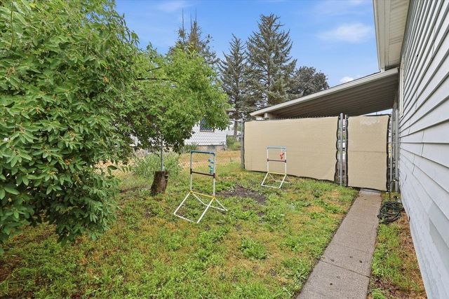 1818 E Rockwell Ave, Spokane, WA 99207