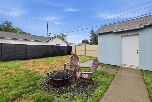 1818 E Rockwell Ave, Spokane, WA 99207