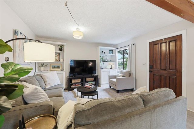 1818 E Rockwell Ave, Spokane, WA 99207