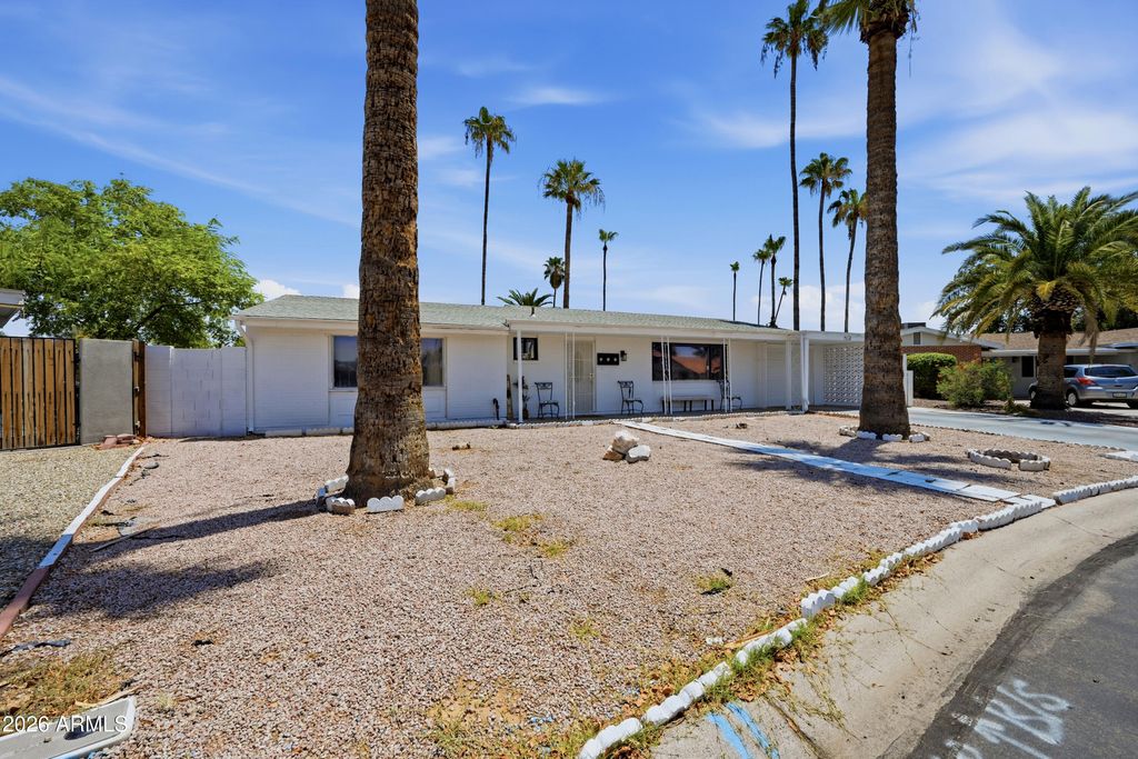 7018 E EXMOOR Drive, Mesa, AZ 85208 — photo 2