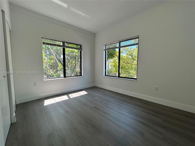 638 SW 21st Ave 4, Miami, FL 33135