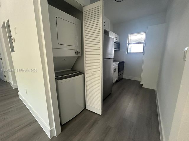 638 SW 21st Ave 4, Miami, FL 33135