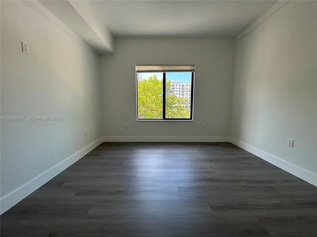 638 SW 21st Ave 4, Miami, FL 33135