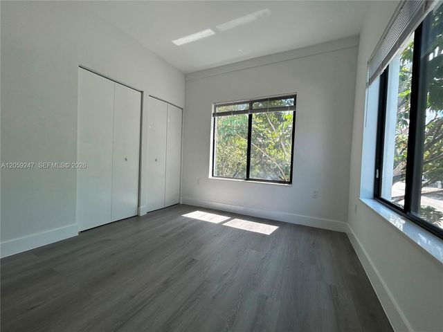 638 SW 21st Ave 4, Miami, FL 33135