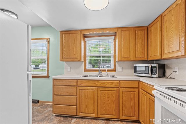 754 Riley Street, Holland, MI 49424