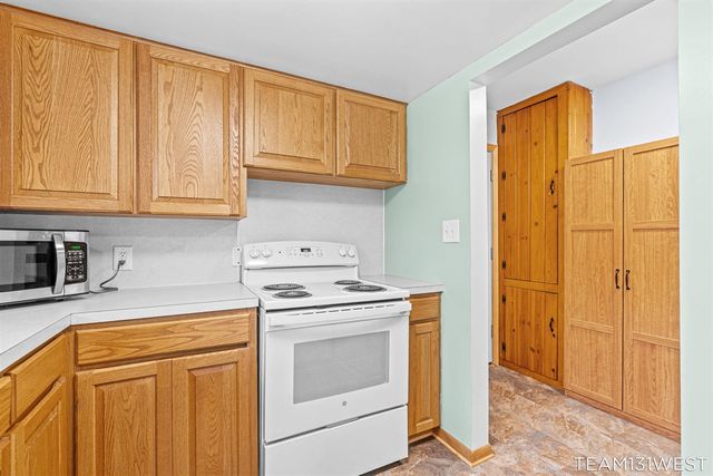 754 Riley Street, Holland, MI 49424