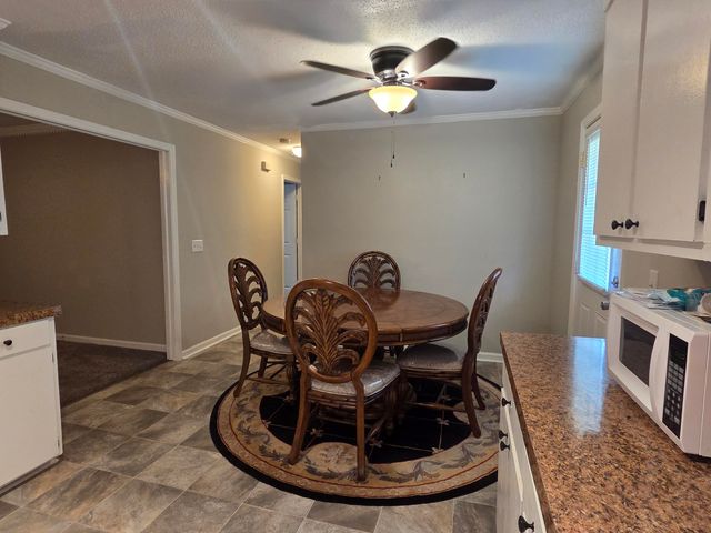 22 W Westend Street, Manning, SC 29102