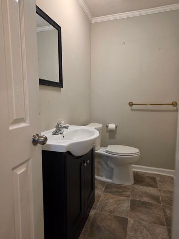 22 W Westend Street, Manning, SC 29102