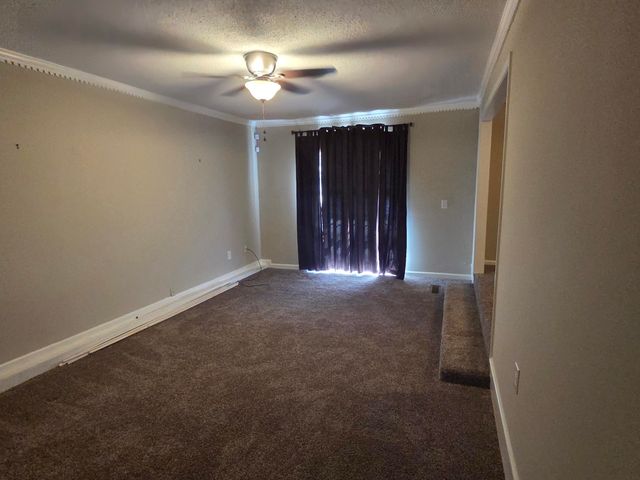 22 W Westend Street, Manning, SC 29102