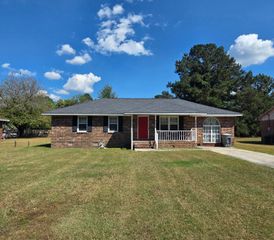 22 W Westend Street, Manning, SC 29102