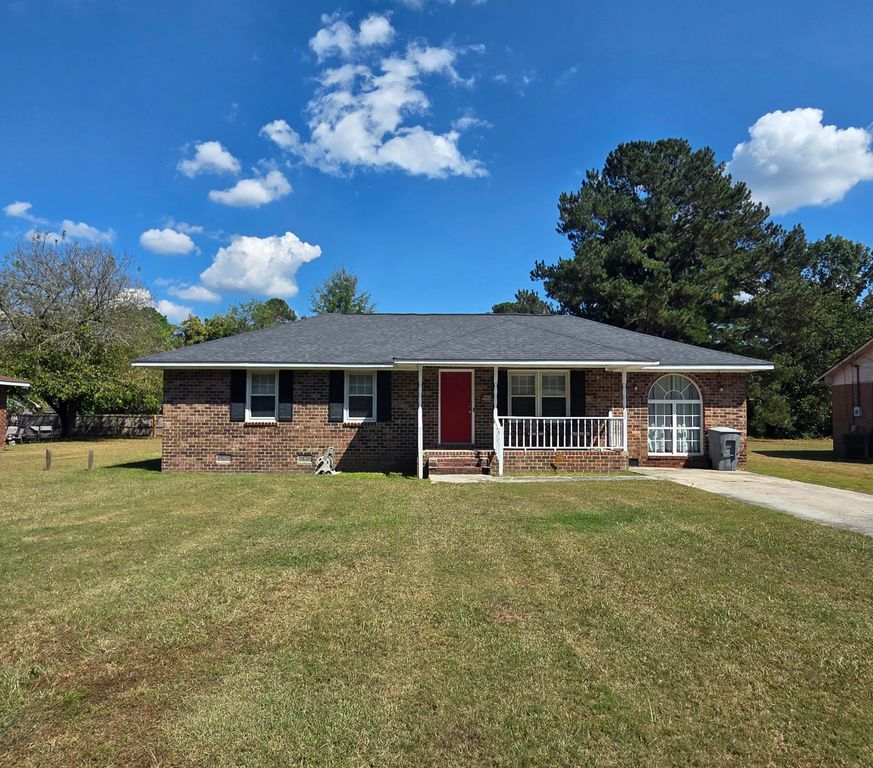 22 W Westend Street, Manning, SC 29102
