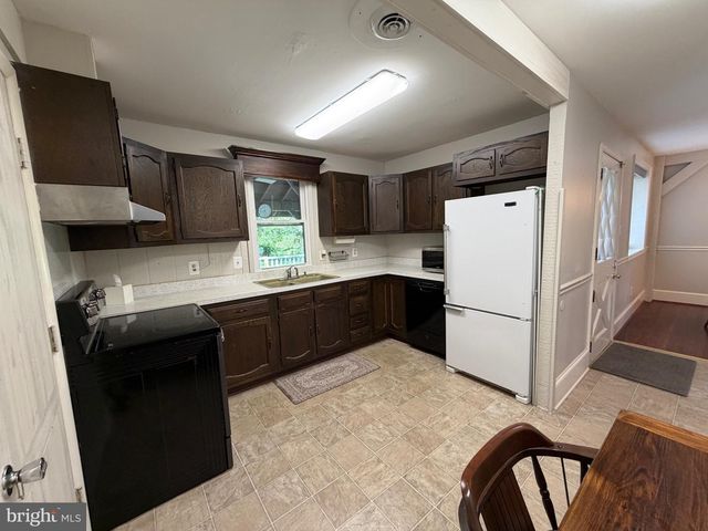 2765 MILL HILL RD, Waldorf, MD 20603
