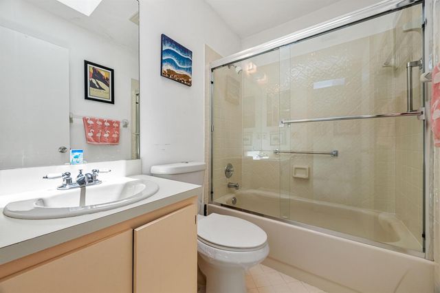 22 Ridge Pointe Drive C, Boynton Beach, FL 33435