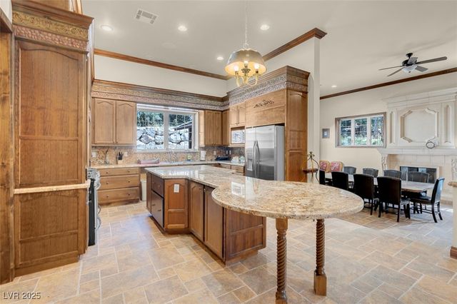 264 Crestview Drive, Las Vegas, NV 89124