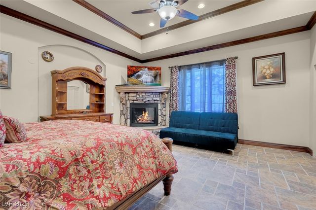 264 Crestview Drive, Las Vegas, NV 89124