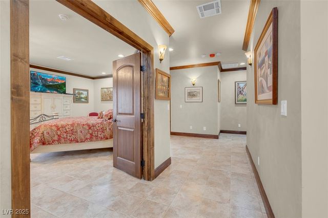 264 Crestview Drive, Las Vegas, NV 89124