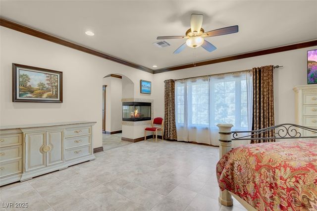 264 Crestview Drive, Las Vegas, NV 89124