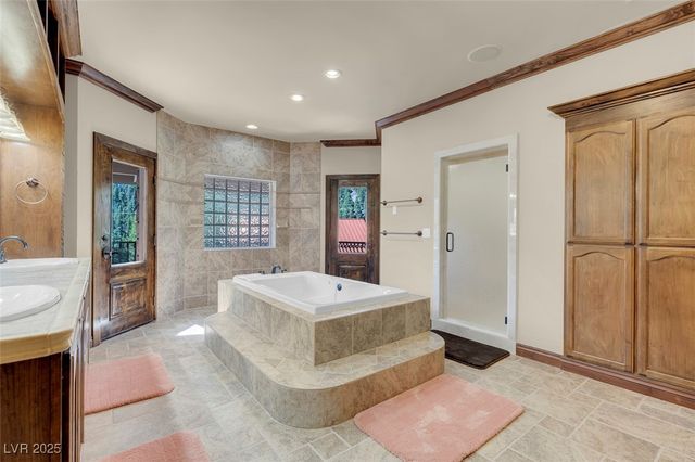 264 Crestview Drive, Las Vegas, NV 89124