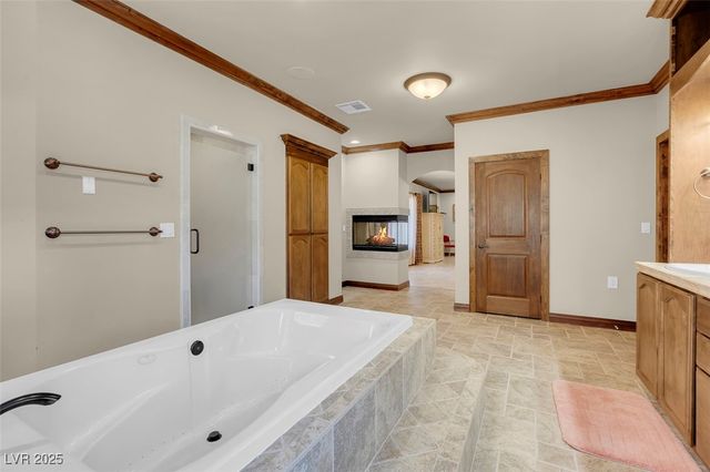 264 Crestview Drive, Las Vegas, NV 89124