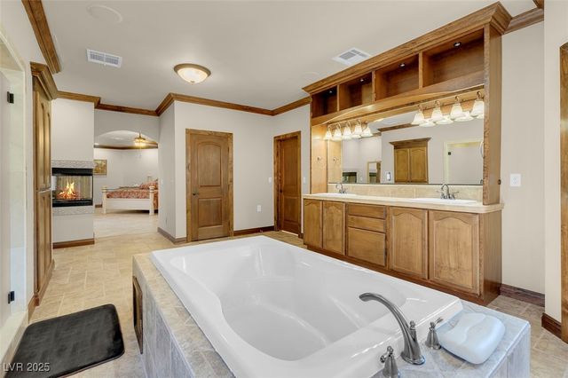 264 Crestview Drive, Las Vegas, NV 89124