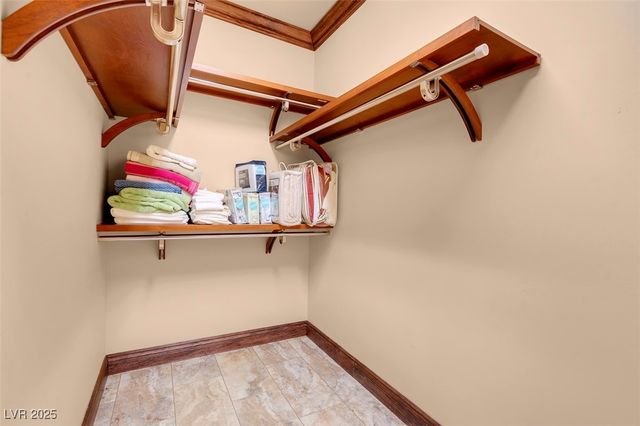 264 Crestview Drive, Las Vegas, NV 89124