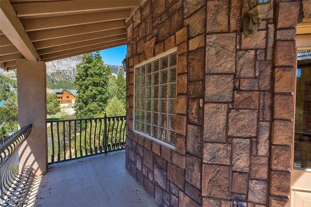 264 Crestview Drive, Las Vegas, NV 89124