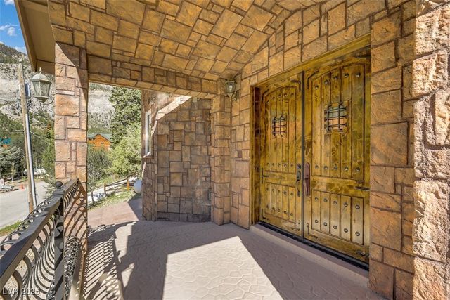 264 Crestview Drive, Las Vegas, NV 89124