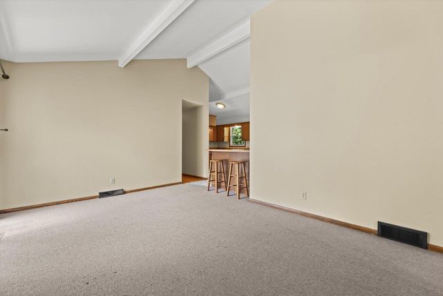 S82W31460 Section ROAD, Mukwonago, WI 53149